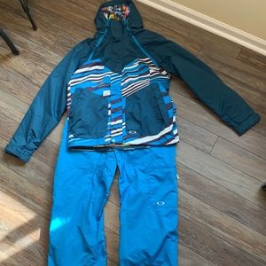 Men’s Oakley Snowboarding Suit